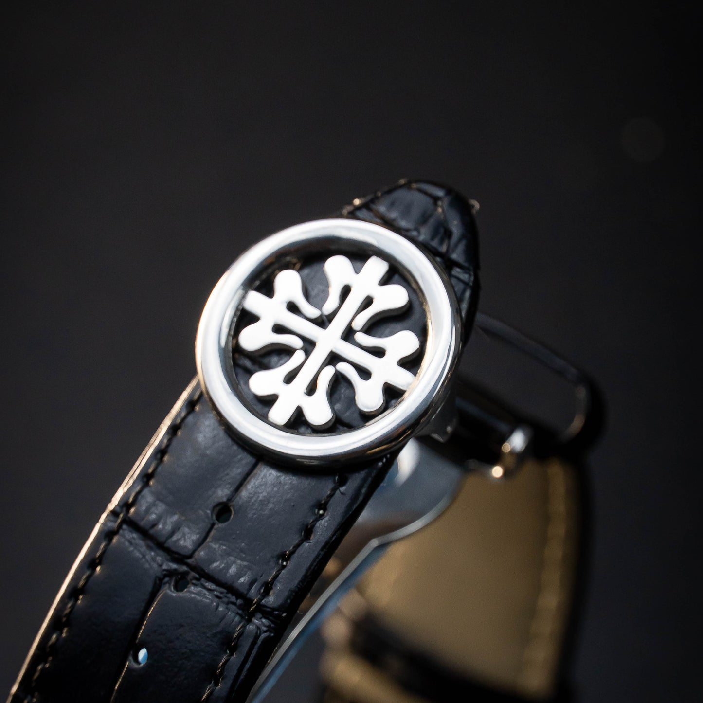 PATEK PHILIPPE (Geneve Leather Strap)