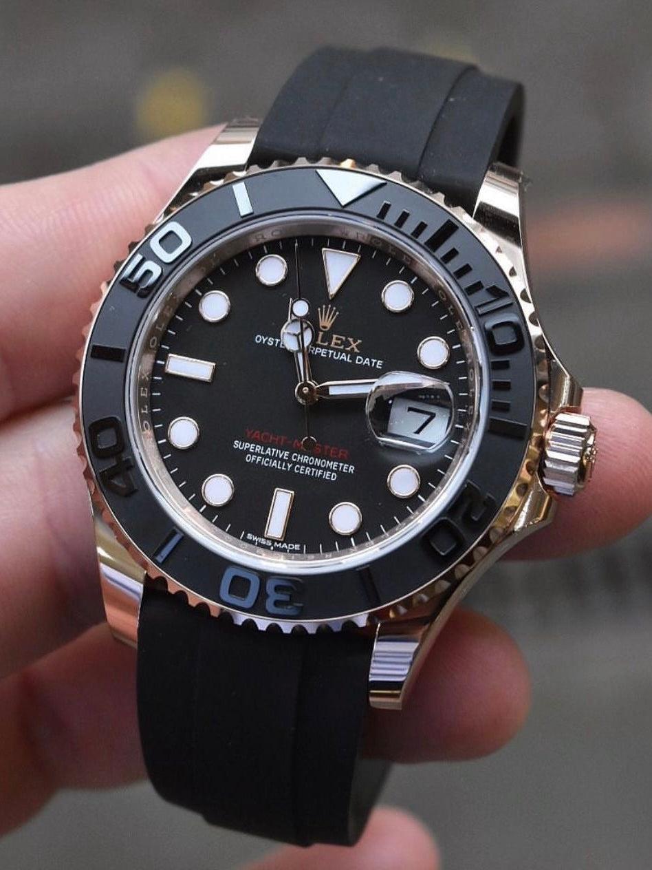 ROLEX (SUBMARINER) with rotating dial (Gold)